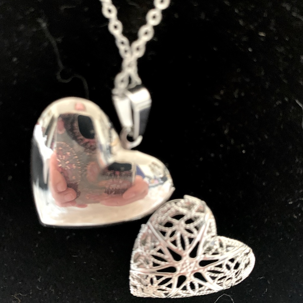 HEART necklace Red Resin Openable Heart Pendant necklace 20 in stainless Steel